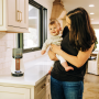 Підігрівач для пляшечок Baby Brezza Safe + Smart з функцією Bluetooth
